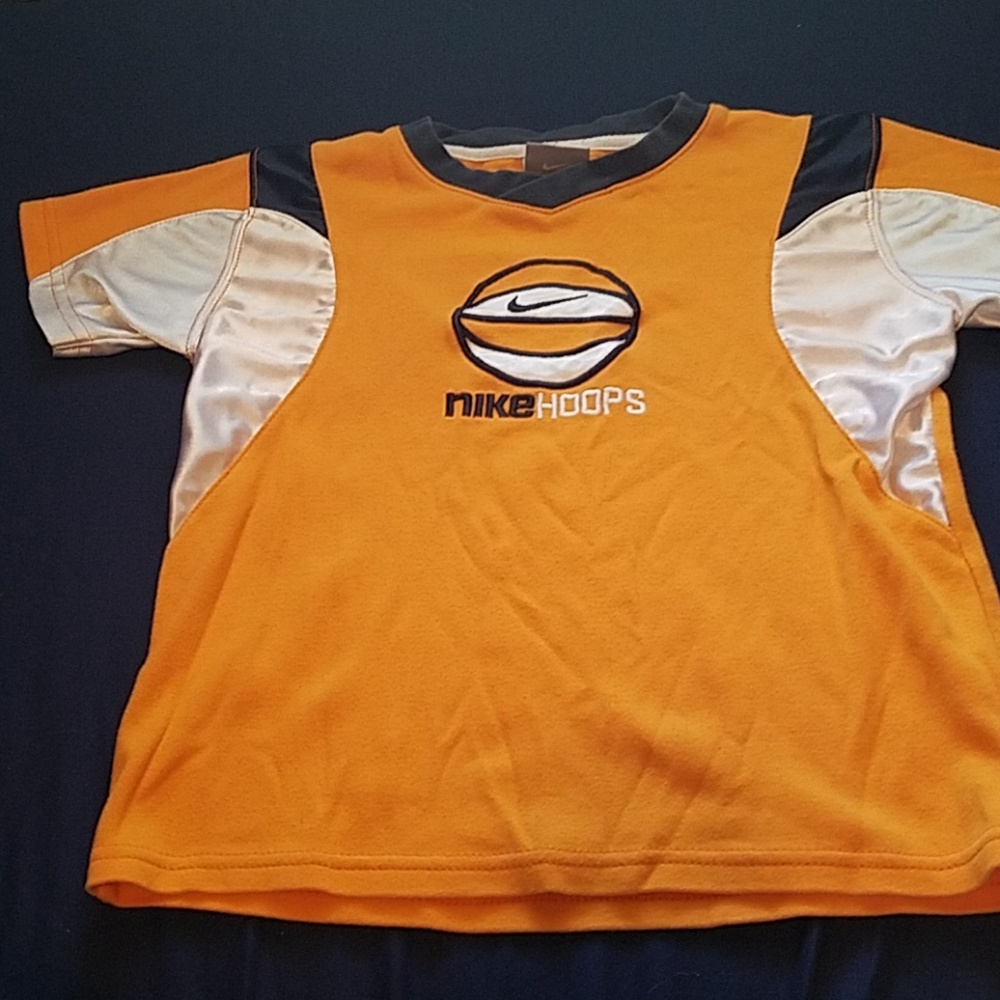 Nike hoops shirt